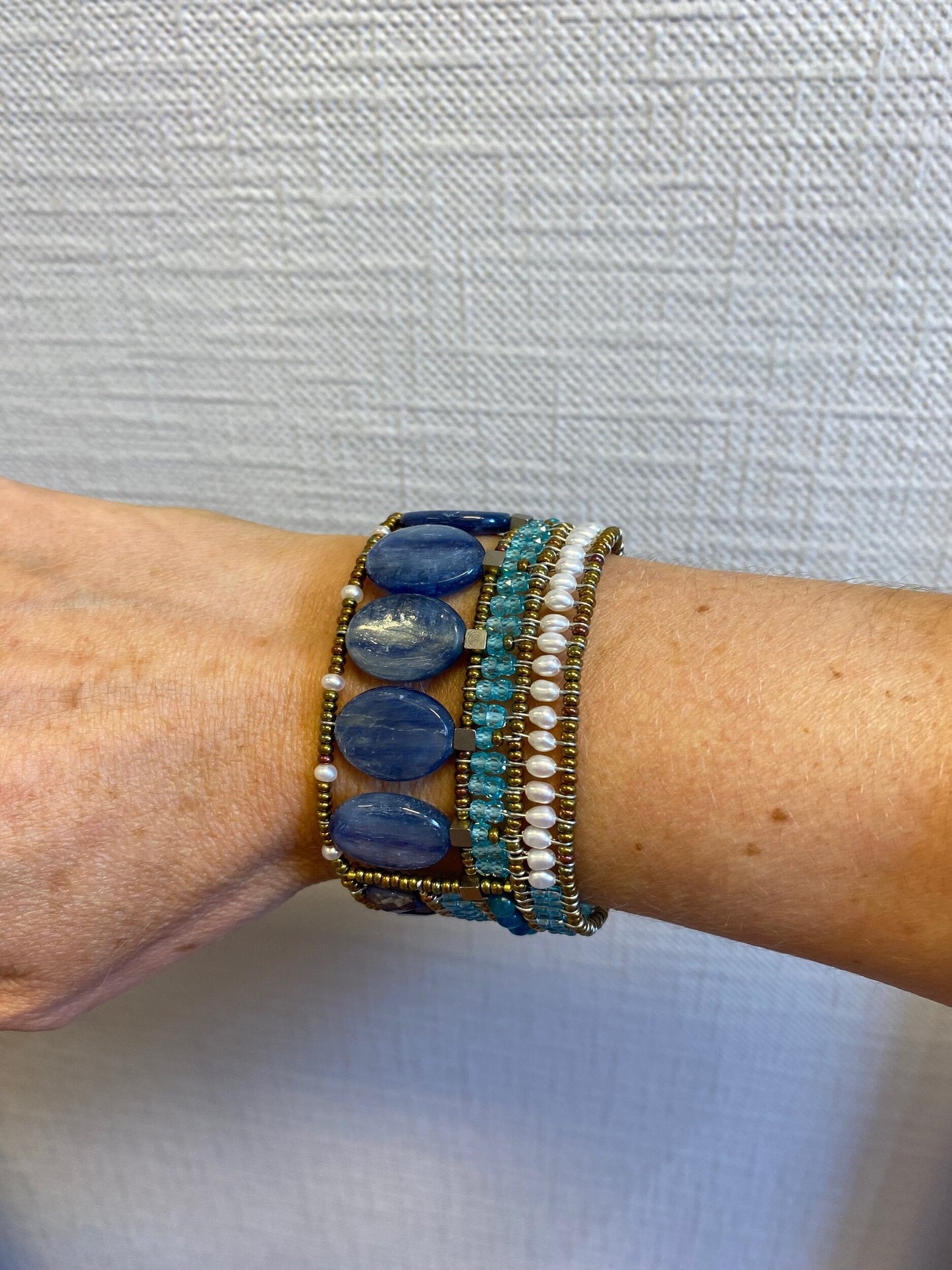 Goiaba Kyanite Bracelet