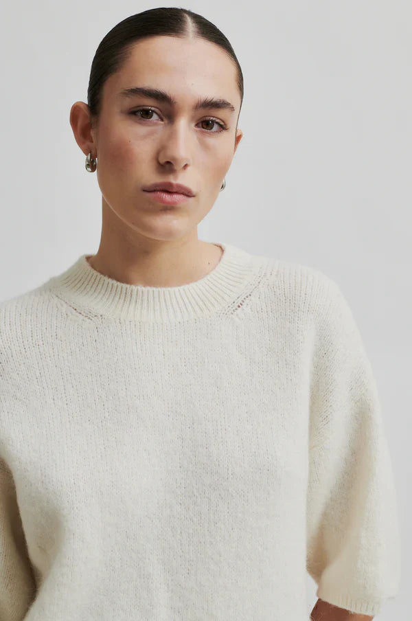 Wanda Knit O Neck Top in Dark Chalk