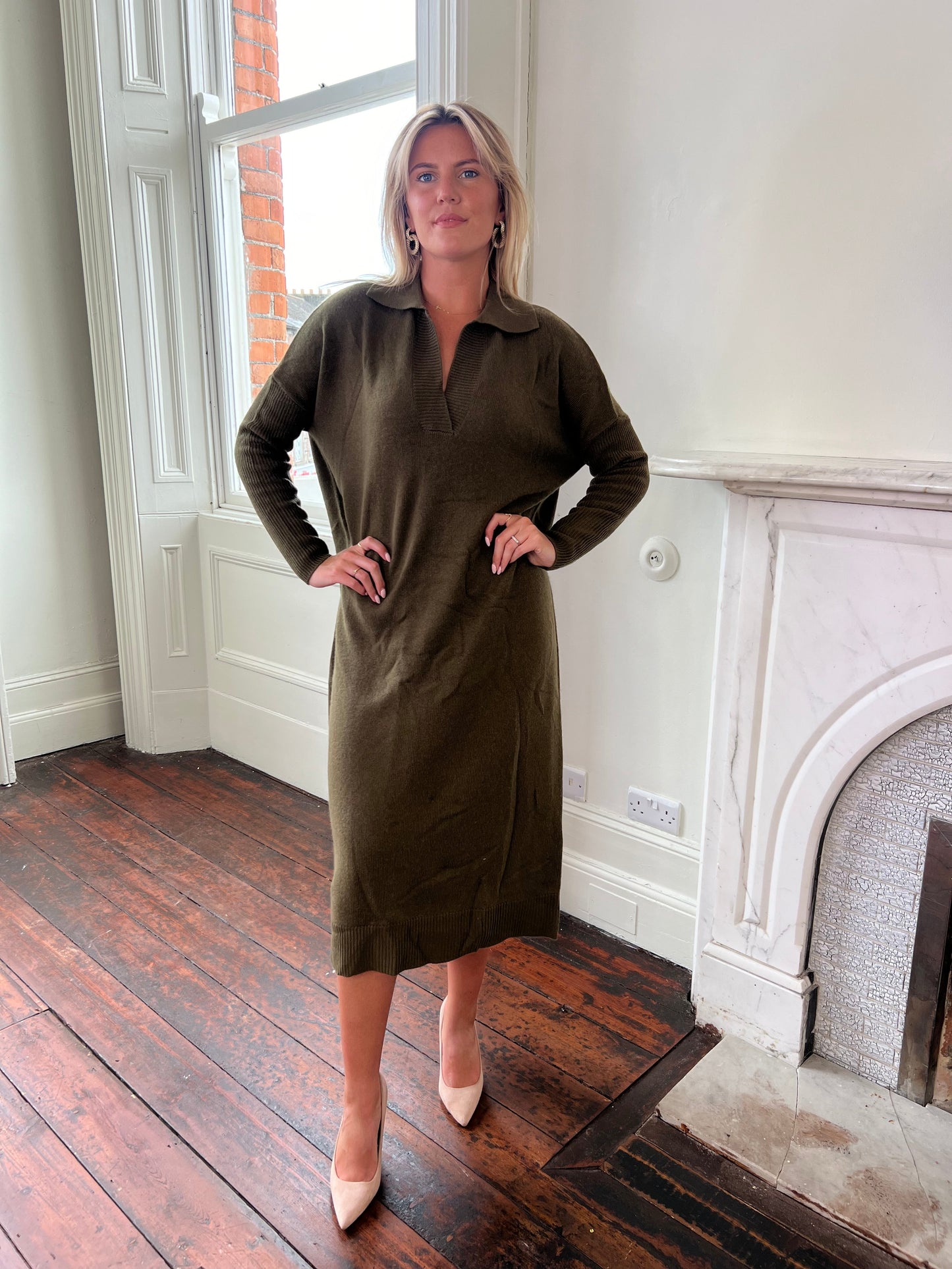 Cashmere Dress with Collar in Army Green