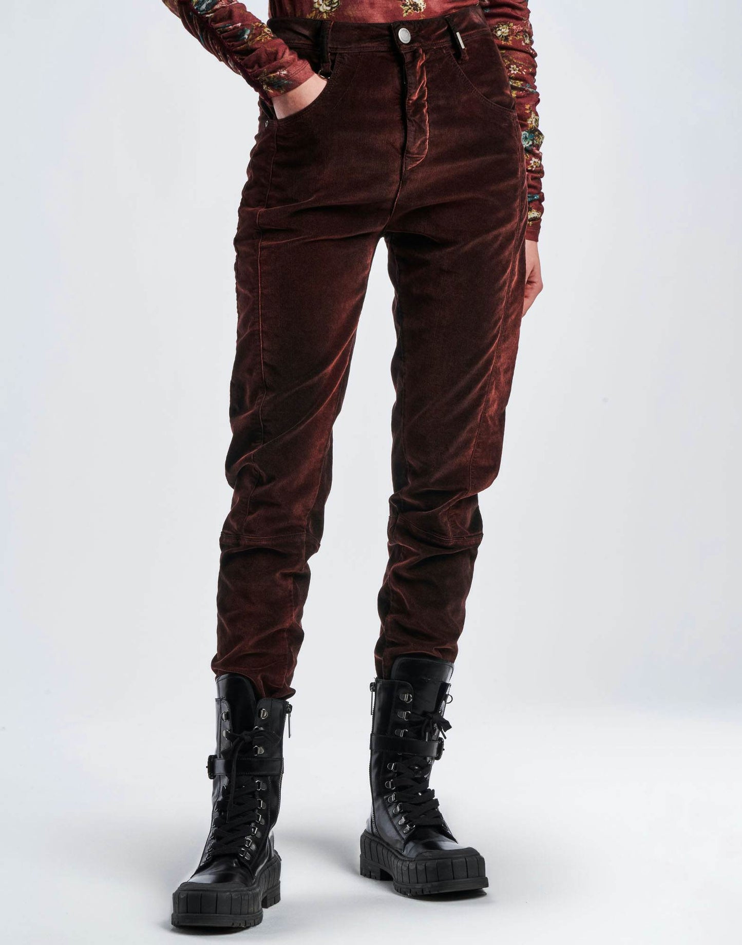 OVERTAKE A-gender Boy-Fit Pants in Burgundy Velour