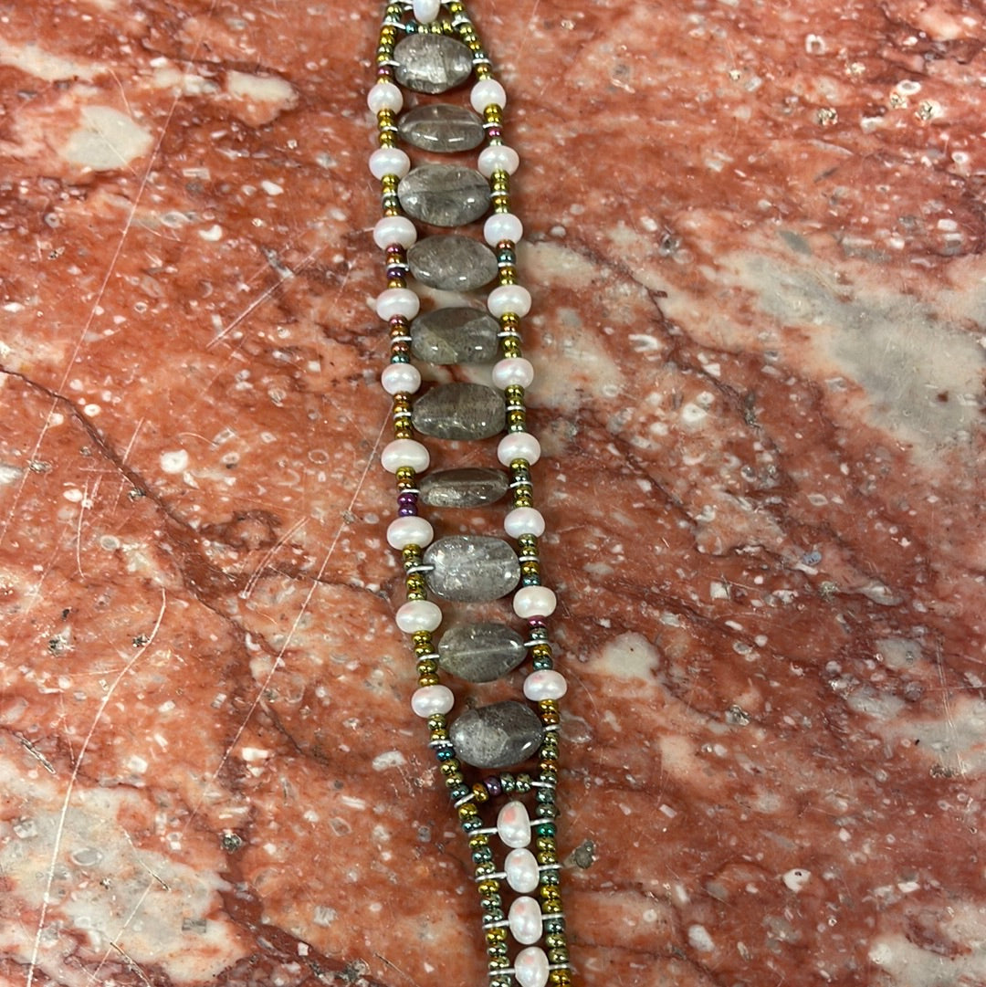 Essentiel Grey Pearl Bracelet