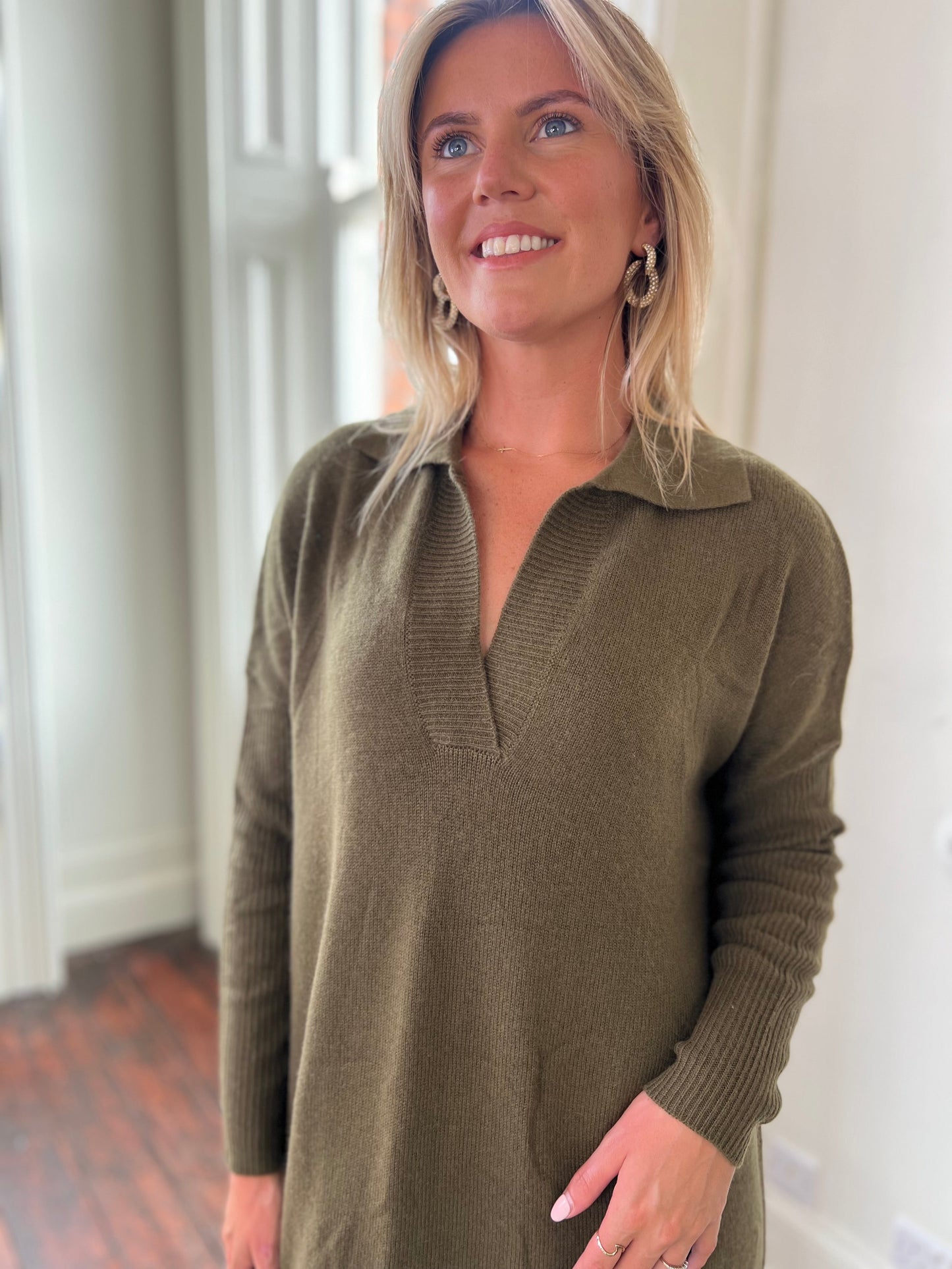 Cashmere Dress with Collar in Army Green