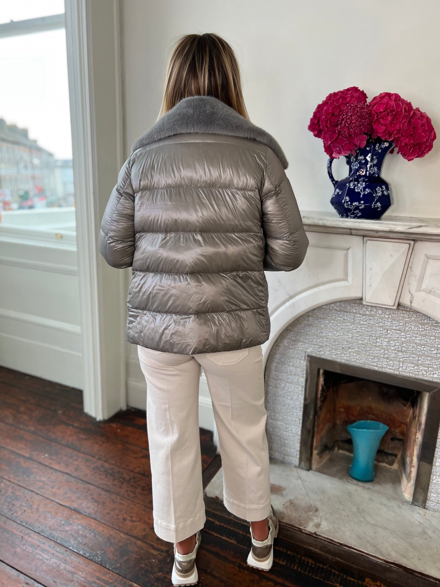 Light Grey Puffer Jacket with Faux Fur Collar