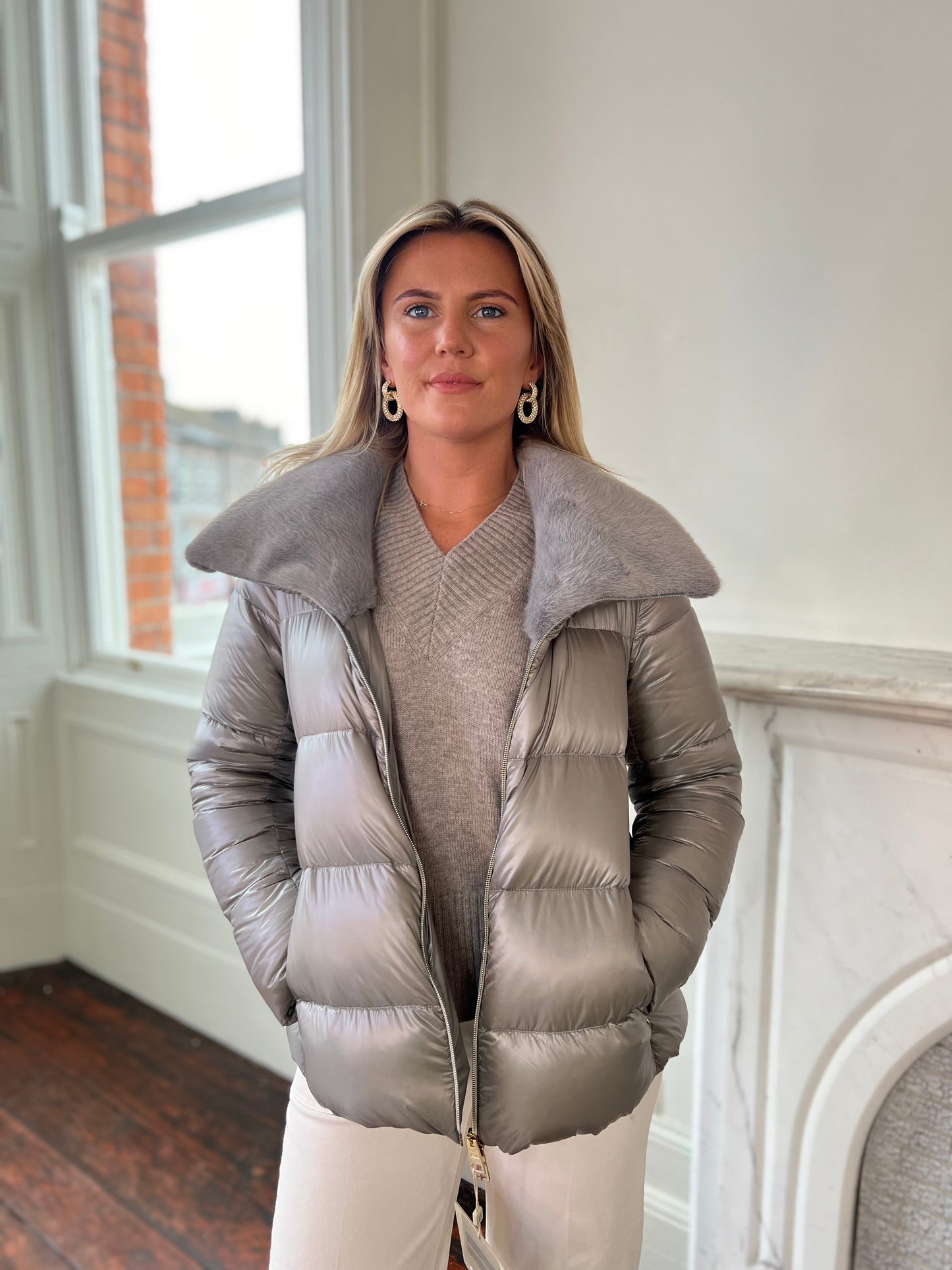 Light Grey Puffer Jacket with Faux Fur Collar