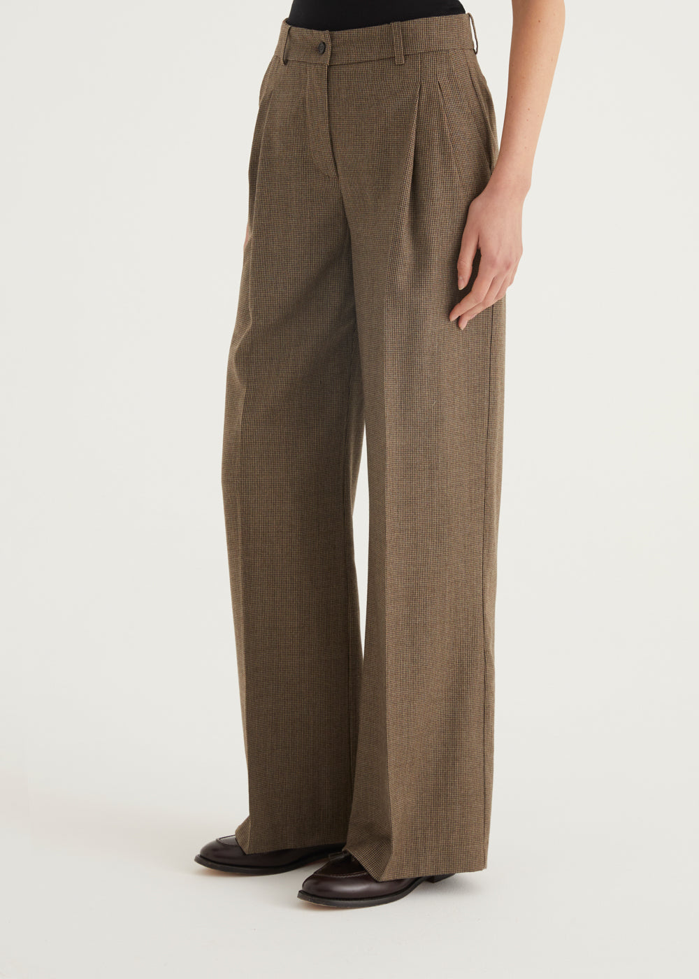 Wide Leg Trousers With Dart Pleats in Check Brown