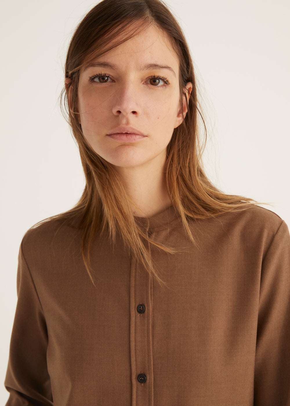 Wool mix Shirt with Mandarin Collar in Camel Brown