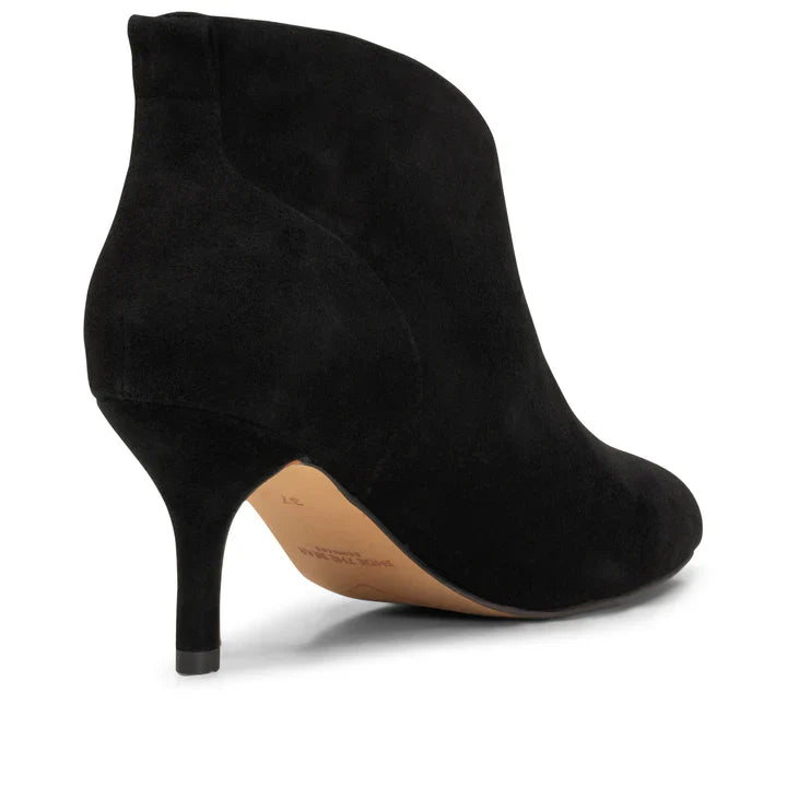 VALENTINE LOW CUT BLACK BOOTS